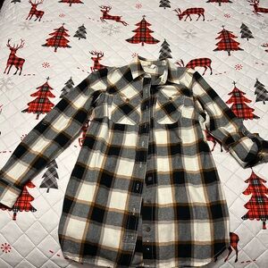 Duluth Trading Co Black and Tan Plaid Smock Shirt
